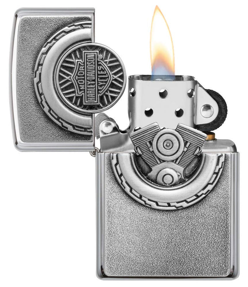 Zippo Harley-Davidson Engine Surprise Emblem Street Chrome Pocket Lighter