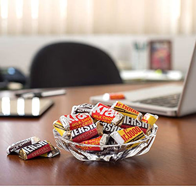 HERSHEY'S Miniatures Assorted Chocolate Candy Bars, Individually Wrapped, 10.4 oz Share Bag